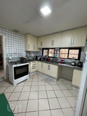 Image 6 - 374473