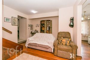 Image 4 - 374527