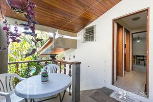 Image 17 - 374527