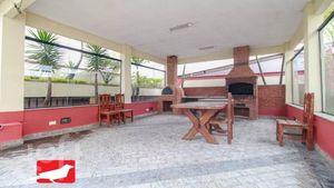 Image 25 - 374636