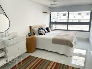 Image 12 - 374940