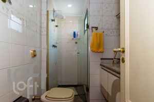 Image 11 - 375249
