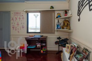 Image 72 - 375249