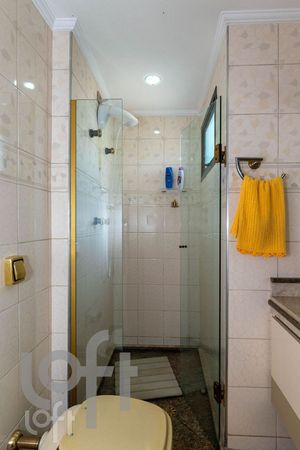 Image 13 - 375249