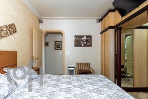 Image 61 - 375249
