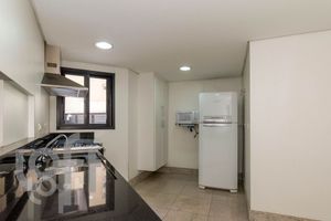 Image 25 - 375249