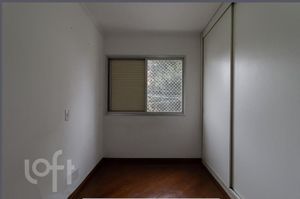 Image 4 - 375652