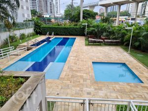 Image 10 - 375845