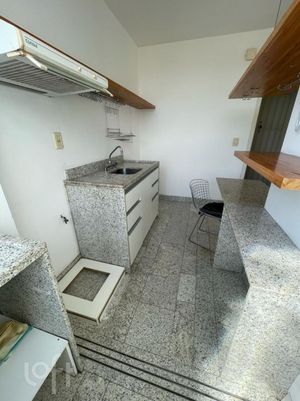 Image 7 - 376040