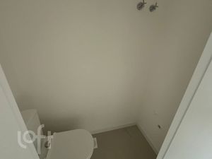 Image 11 - 376043
