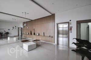 Image 30 - 376333