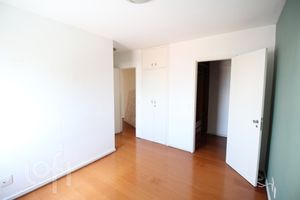 Image 21 - 376725