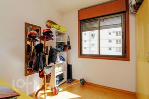 Image 16 - 377000