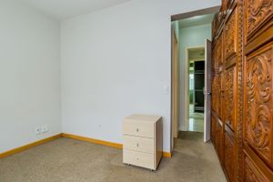 Image 10 - 377038