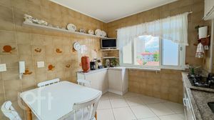 Image 21 - 377085