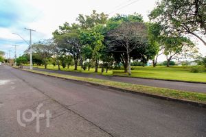 Image 38 - 377652