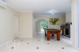 Image 40 - 377652