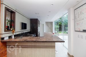 Image 28 - 377652