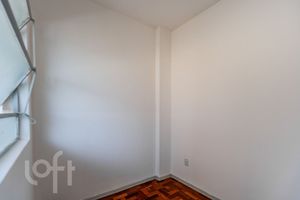 Image 17 - 377654