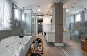 Image 22 - 377707