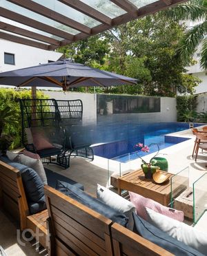 Image 19 - 377707