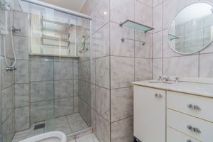 Image 13 - 377739