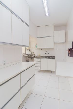 Image 17 - 377739