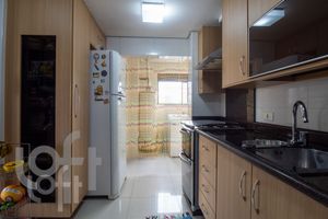Image 44 - 378120