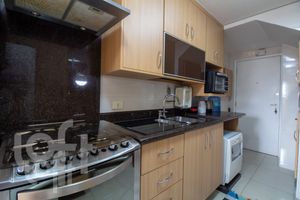 Image 40 - 378120