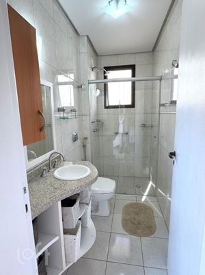 Image 8 - 378470
