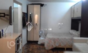 Image 4 - 378543