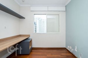 Image 7 - 378595