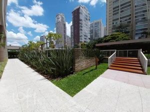 Image 19 - 378677