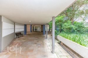 Image 33 - 378827