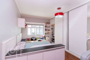 Image 11 - 378827