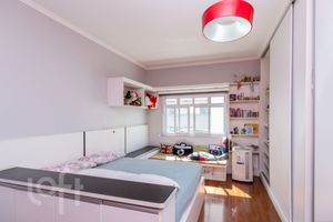 Image 12 - 378827