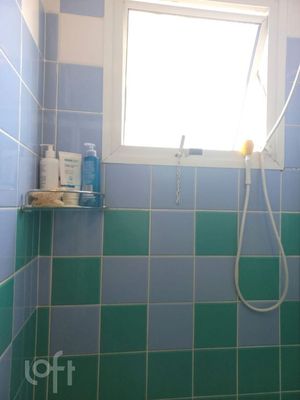 Image 17 - 378861