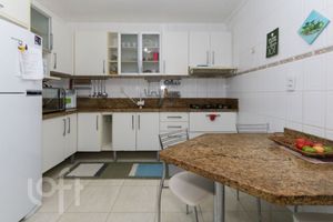 Image 14 - 378934