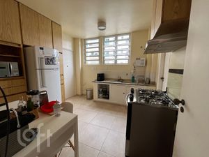 Image 10 - 379136