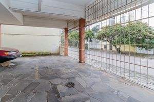 Image 21 - 379198