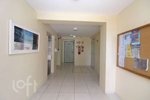 Image 26 - 379268