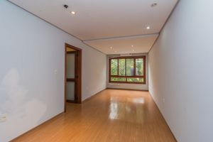 Image 12 - 379312