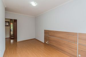 Image 18 - 379312