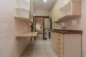 Image 9 - 379312