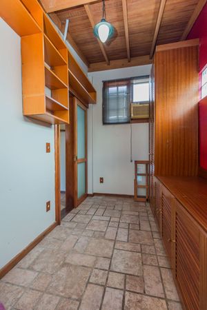 Image 27 - 379312