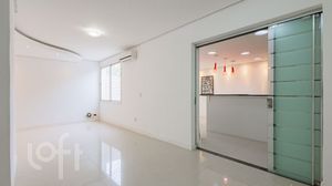 Image 6 - 379420