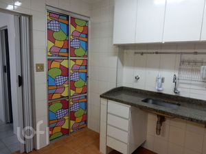 Image 4 - 379456