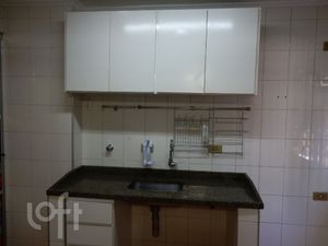 Image 5 - 379456