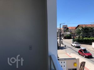 Image 18 - 379499