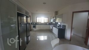 Image 12 - 379583